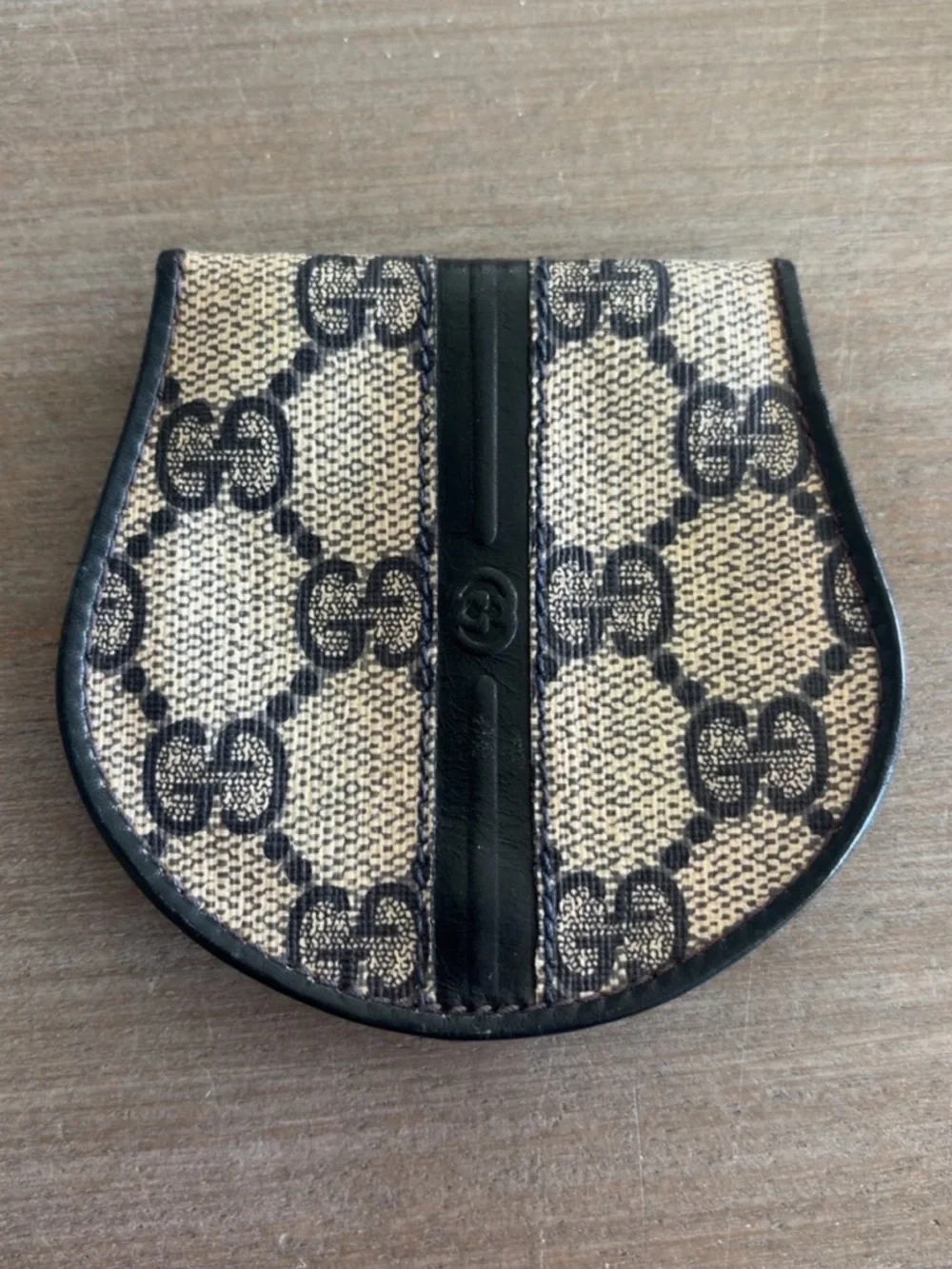 Gucci Beige and Black GG Monogram Coin Case - Picture 1 of 8